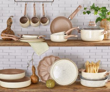 Aluminium cookware and bakeware