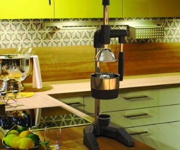 FRUIT PRESS