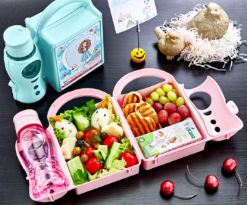 AK 394 - KREB Lunch Box with bottle 