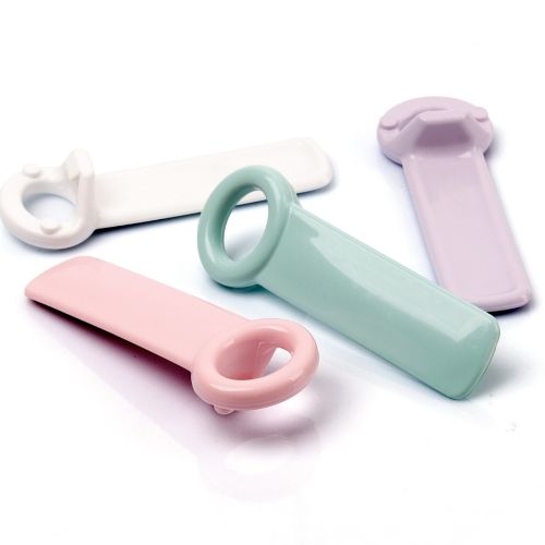 BOTTLE AND JAR OPENER