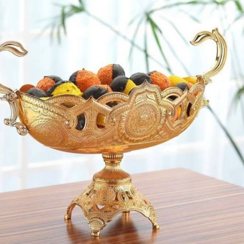 Chocolate Gondola Server