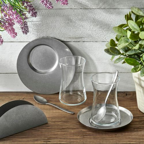 Narin - Retro Tea Plates