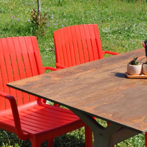 California Compact 70*120 Red Table Set With Sleeves