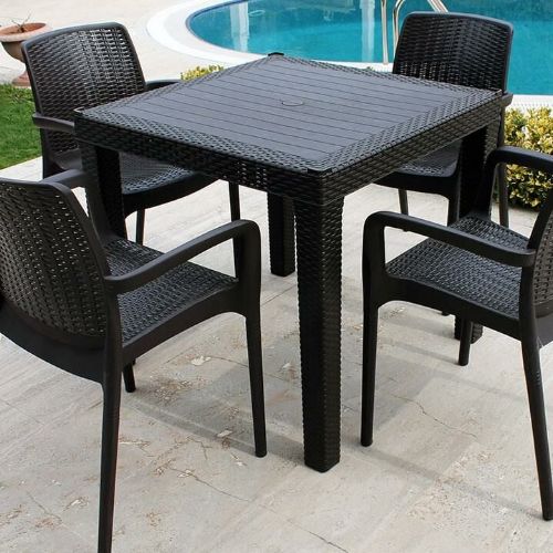 Defne Rattan 90*90 Table Set Black With Bay Sleeve