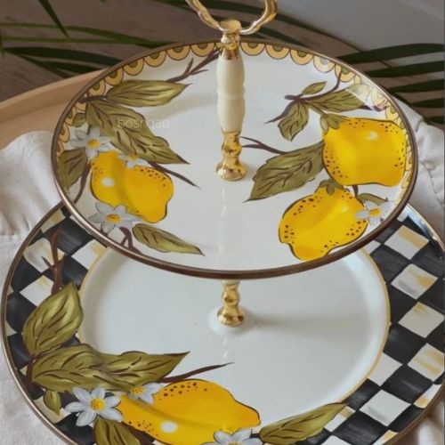 Linda Layered Cookie Stand